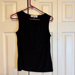 Black Sleeveless‎ Top